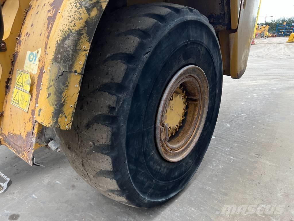 CAT 735 Artikulētie pašizgāzēji