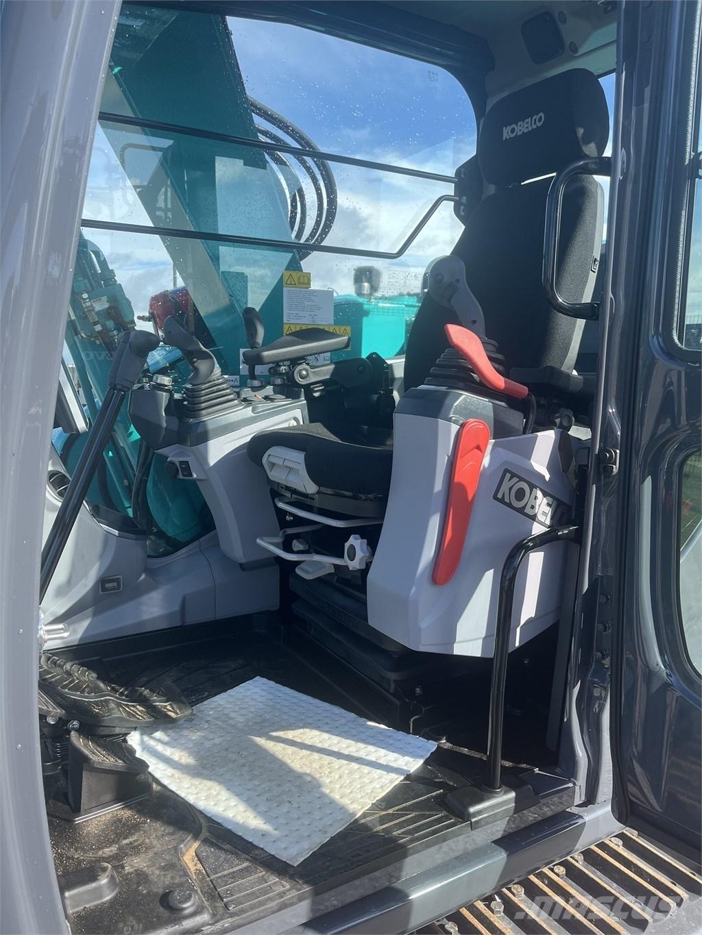 Kobelco SK 75 SR Vidēja lieluma ekskavatori 7 t - 12 t