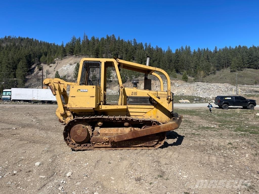 DEERE 850 Kāpurķēžu buldozeri