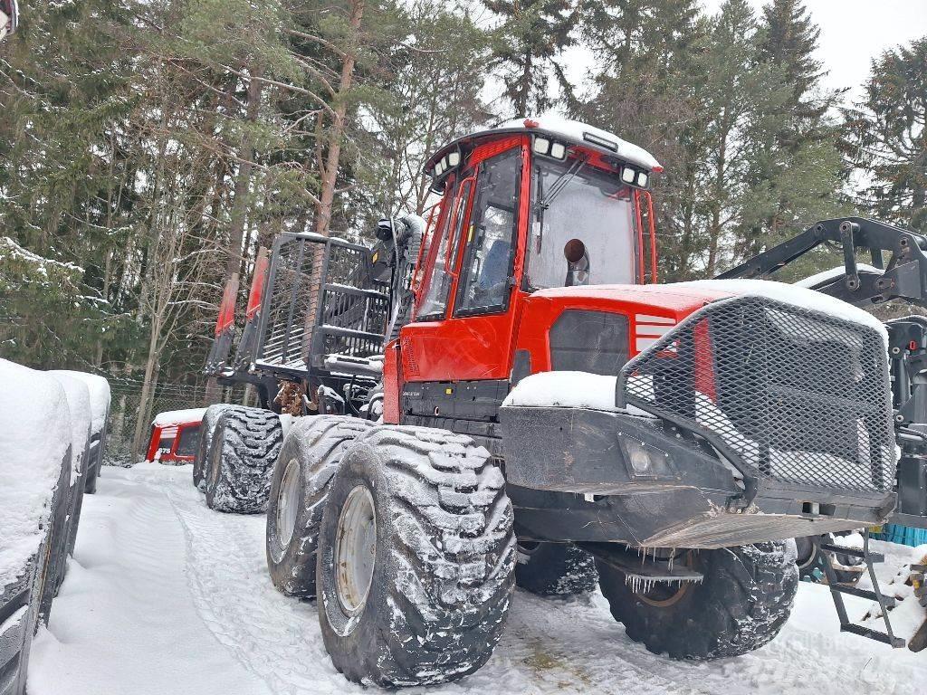 Komatsu 895 Forvarderi