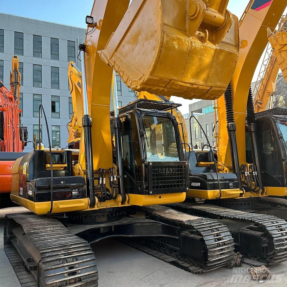 CAT 323 D Kāpurķēžu ekskavatori