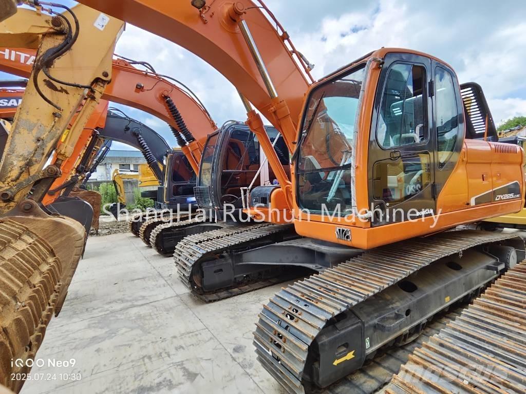 Doosan 225-7 Kāpurķēžu ekskavatori