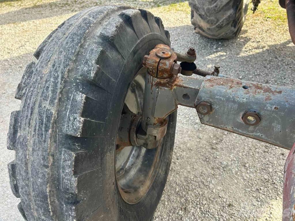 Massey Ferguson 165 Traktori