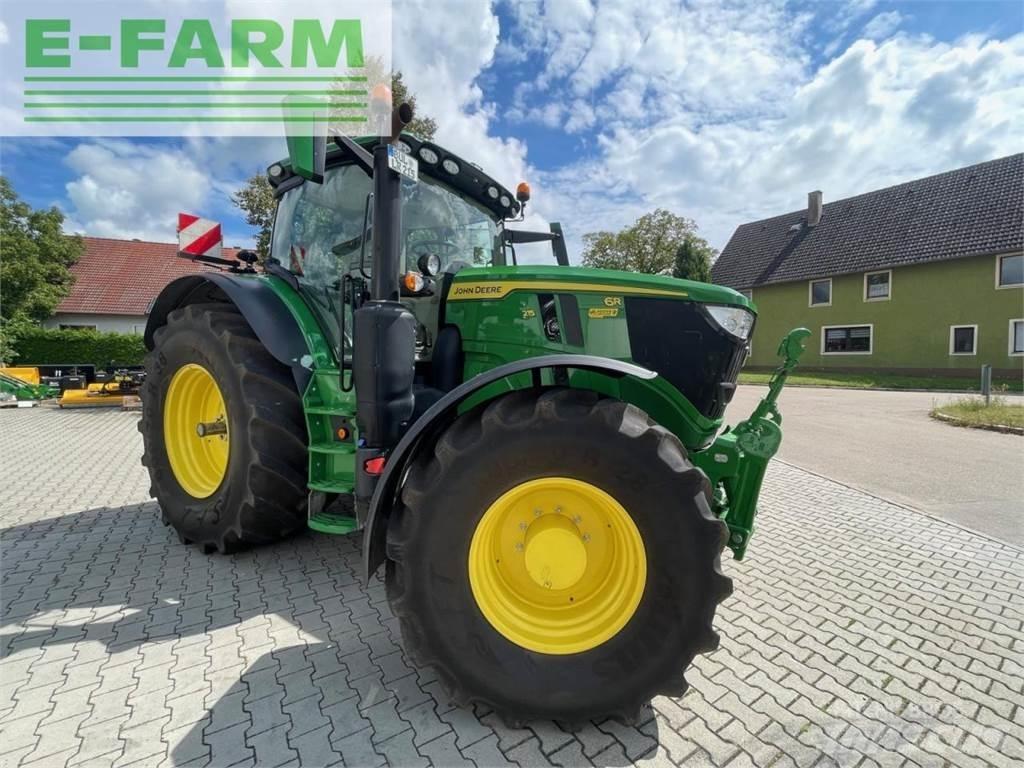 John Deere 6r 215 Traktori