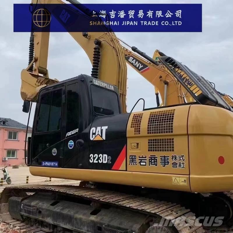 CAT 323 D Kāpurķēžu ekskavatori