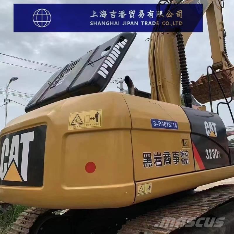 CAT 323 D Kāpurķēžu ekskavatori