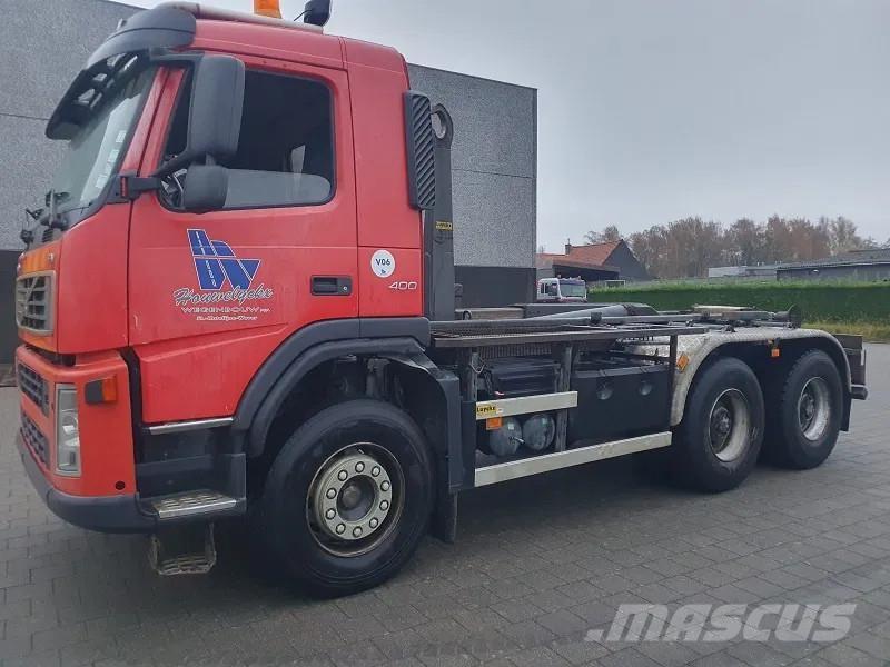 Volvo FM 400 Treileri ar āķi