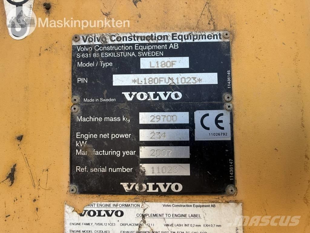 Volvo L 180 F Iekrāvēji uz riteņiem