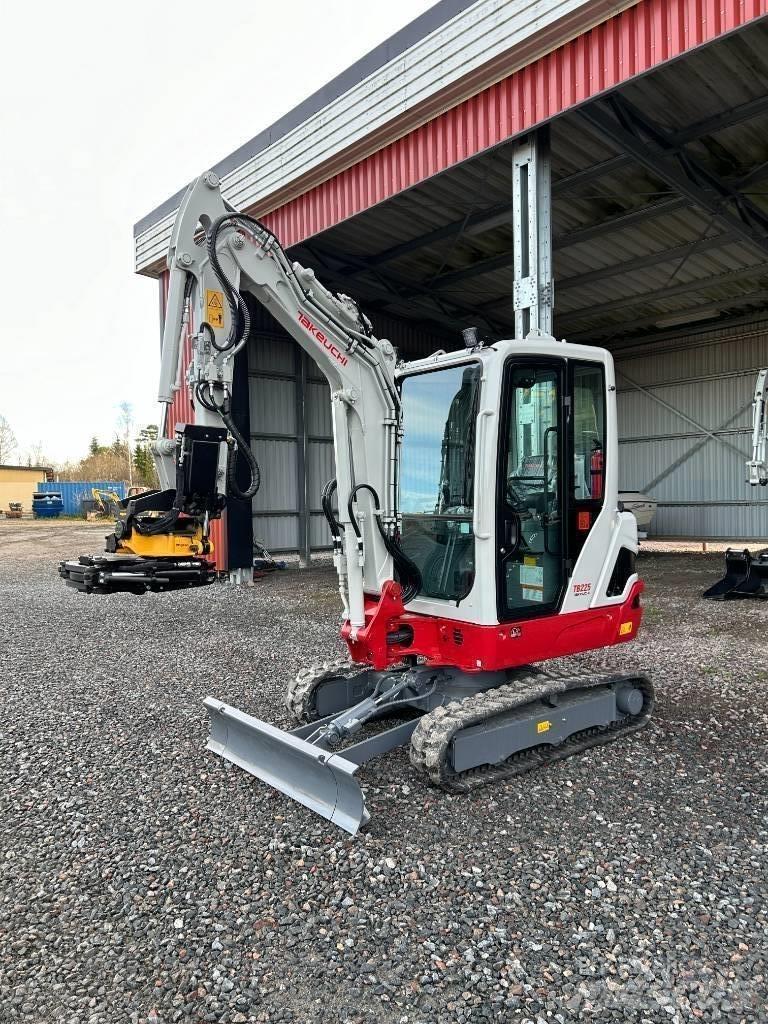 Takeuchi TB225 Mini ekskavatori < 7 t