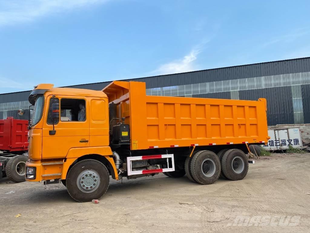 Shacman F3000 6x4 Pašizgāzējs