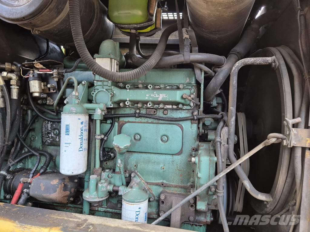 Volvo L 120 B Iekrāvēji uz riteņiem