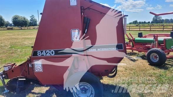 Case IH 8420 Rituļu preses