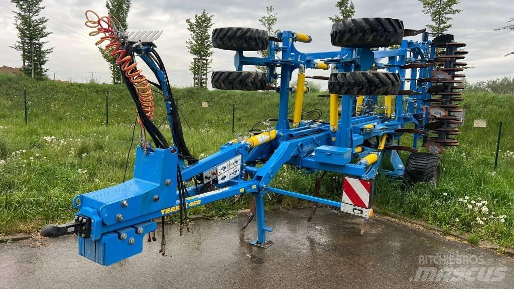 Farmet Terrix 450 PS Piekabināmie arkli