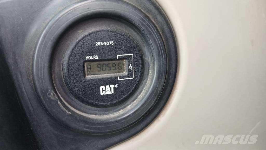 CAT M 316 C Ekskavatori uz riteņiem