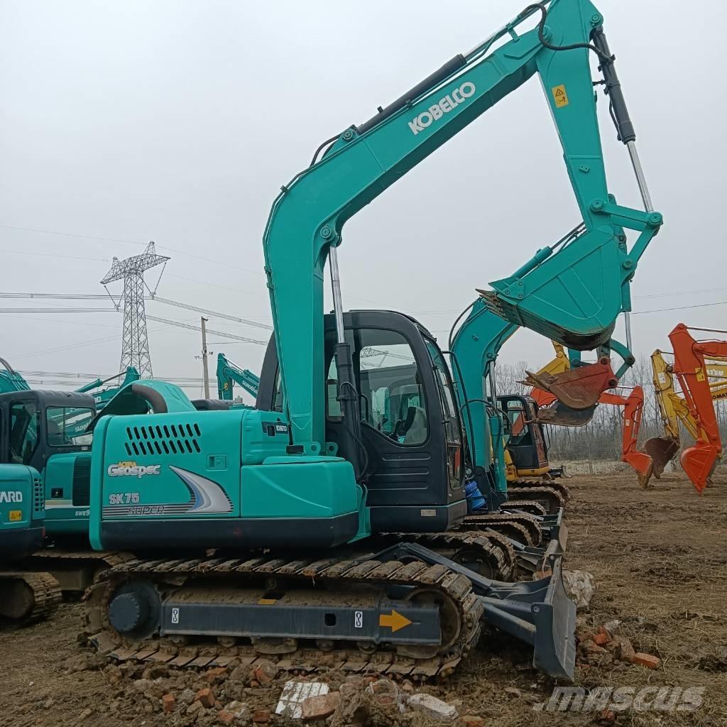 Kobelco SK75-8 Vidēja lieluma ekskavatori 7 t - 12 t