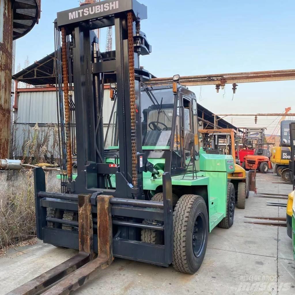 Mitsubishi FD 160 Teleskopiskie manipulatori
