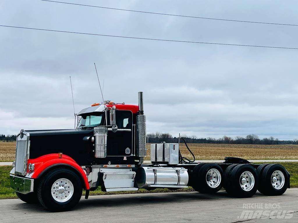 Kenworth W 900 Vilcēji