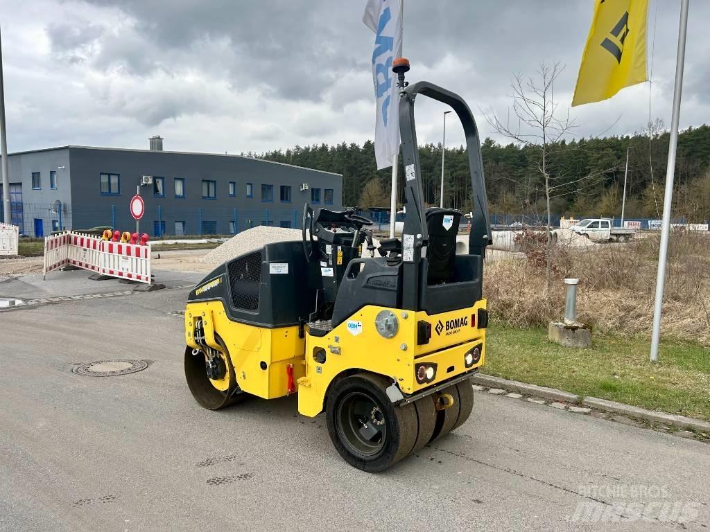 Bomag BW 100 AC-5 Divvalču grunts veltņi