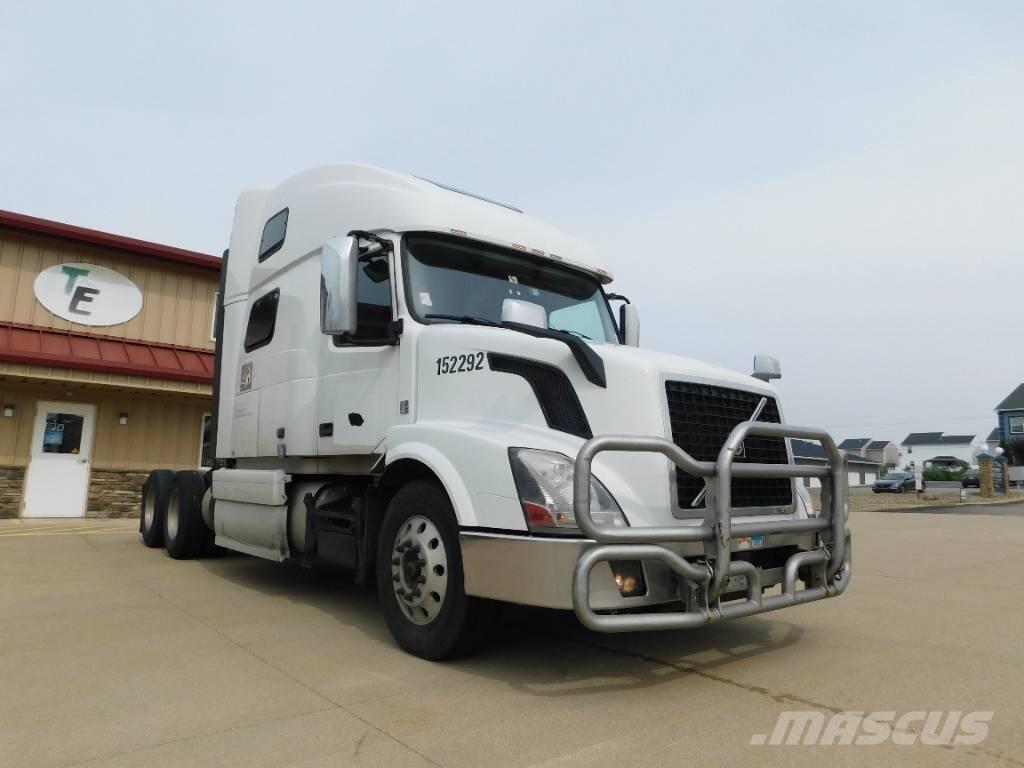 Volvo VNL Vilcēji