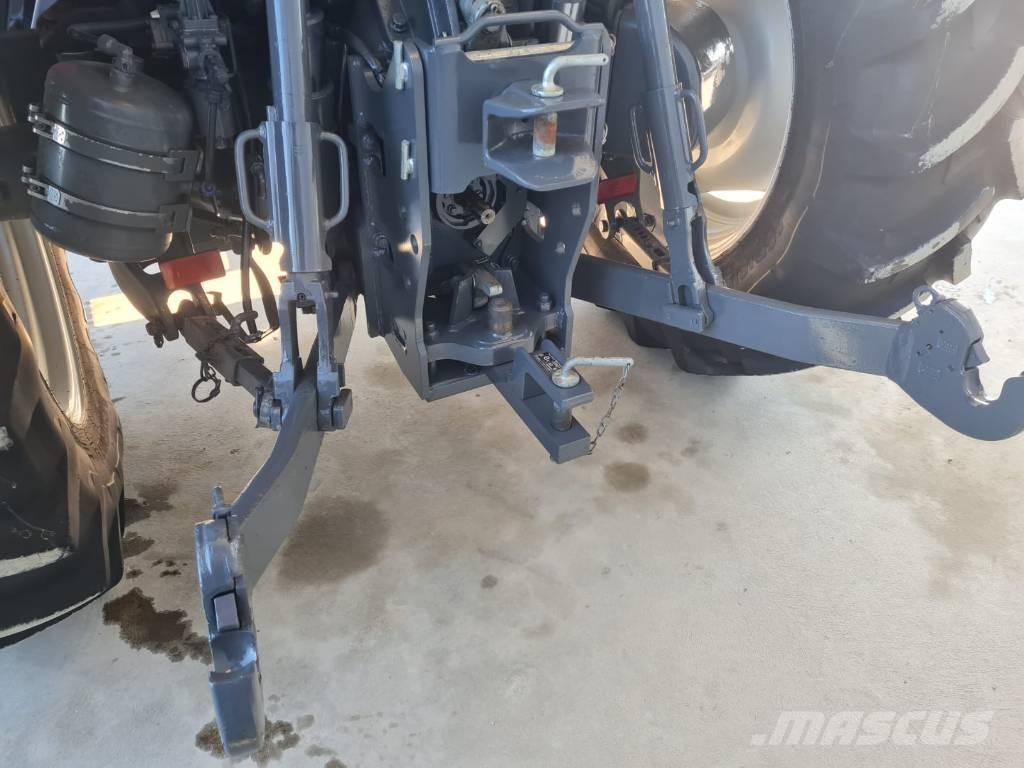 Valtra A 134 Traktori