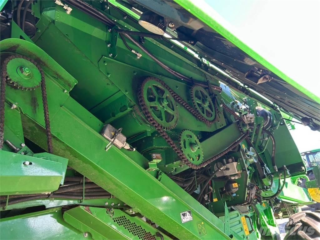 John Deere T660 Ražas novākšanas kombaini