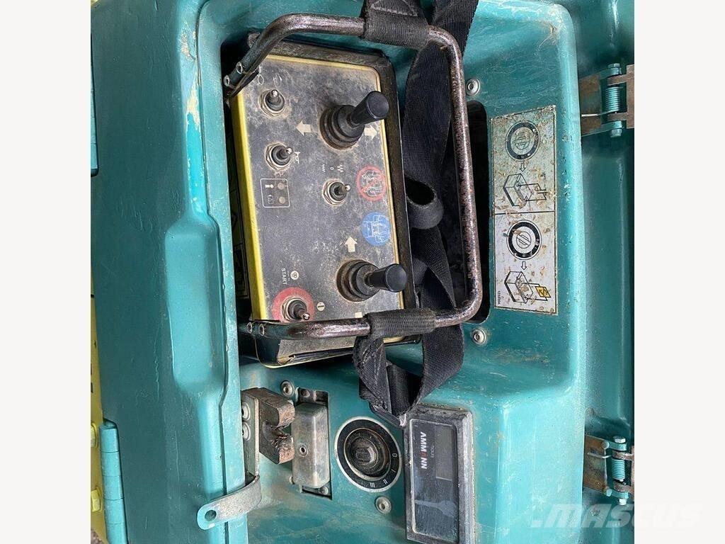 Ammann ARR 1575 Divvalču grunts veltņi