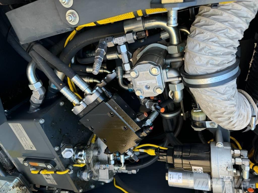 Bomag BF 300 C-2 Asfalta klājēji