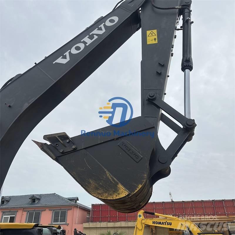 Volvo EC 240 Kāpurķēžu ekskavatori