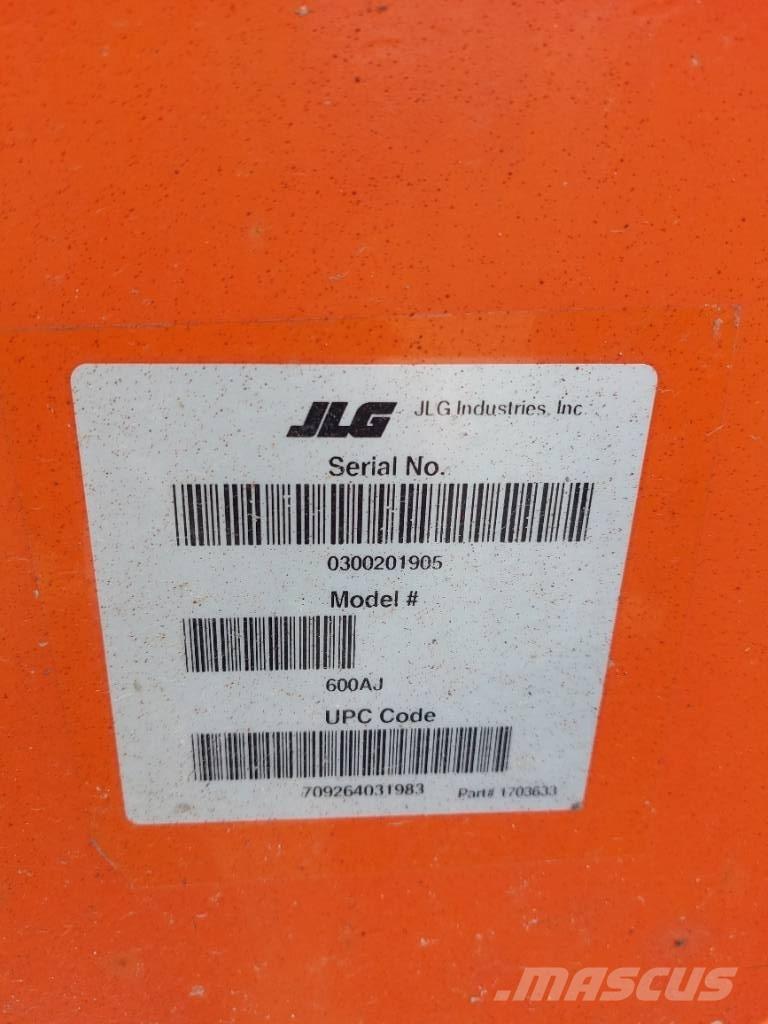 JLG 600AJ Strēles pacēlāji