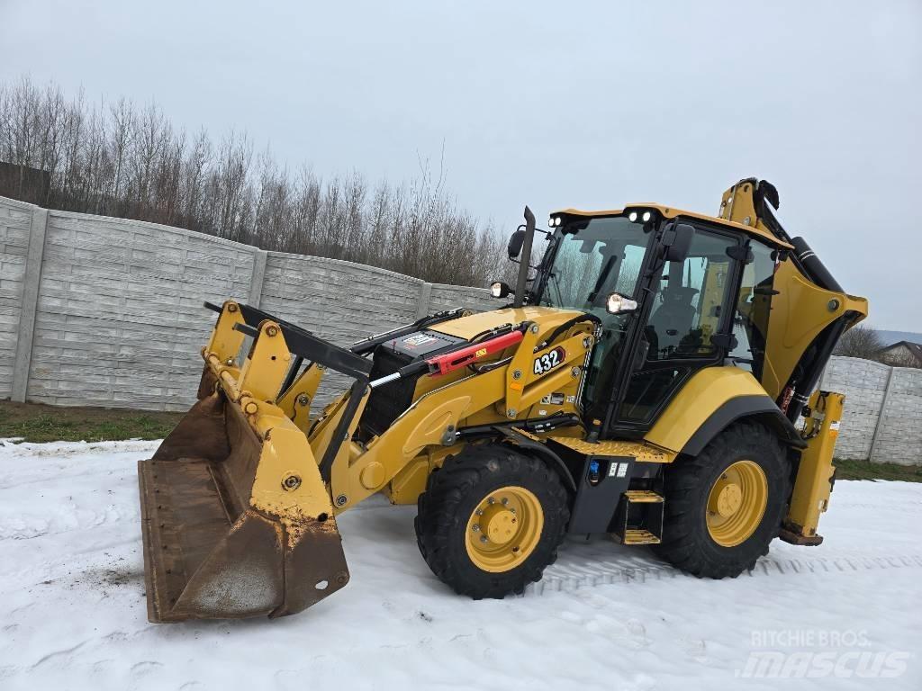 CAT 432 Ekskavatori-iekrāvēji