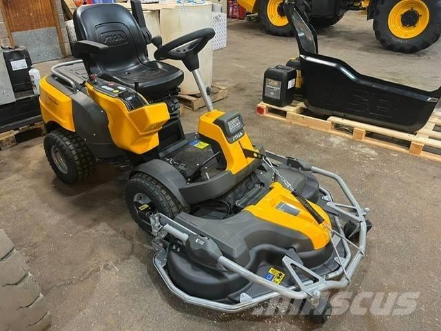 Stiga PARK PRO 900WX Mauriņa traktors