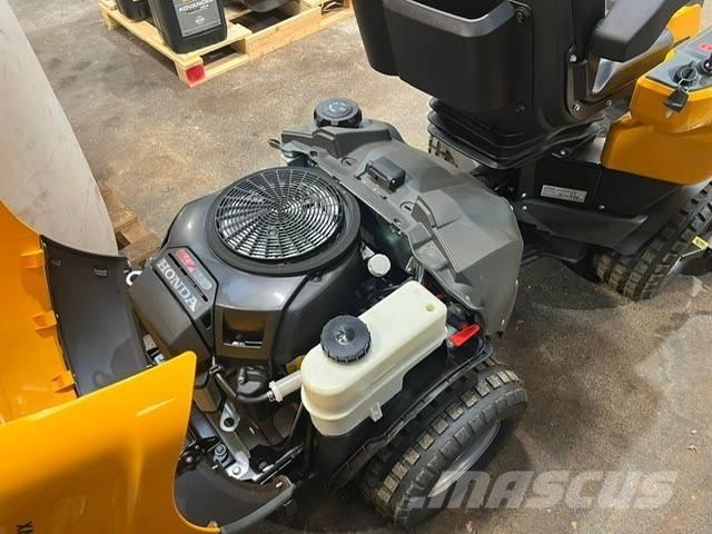 Stiga PARK PRO 900WX Mauriņa traktors