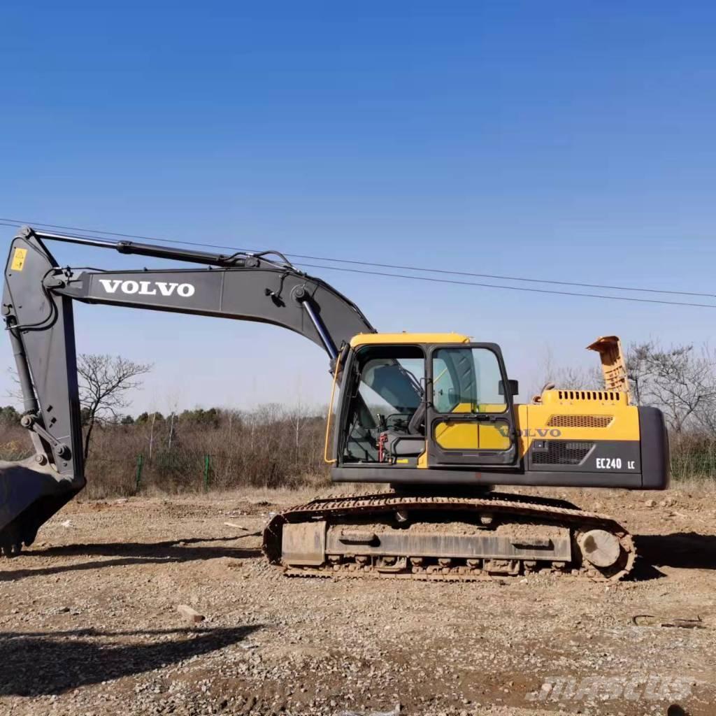 Volvo EC240 Kāpurķēžu ekskavatori