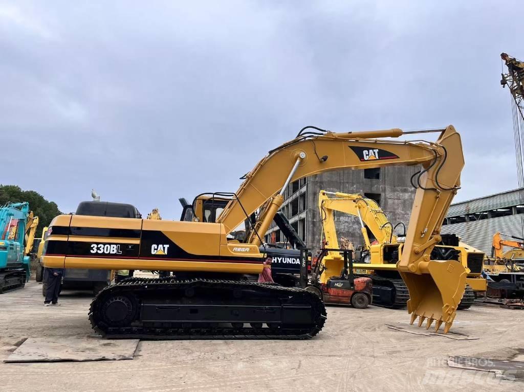 CAT 330 B Kāpurķēžu ekskavatori