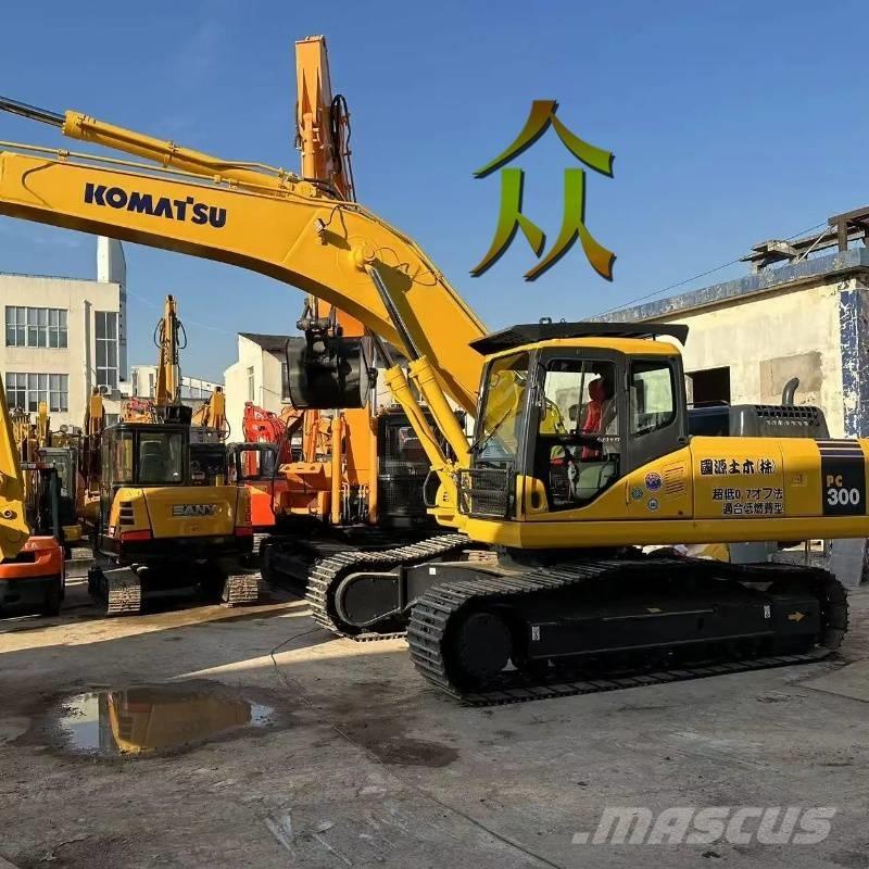 Komatsu PC 300 Kāpurķēžu ekskavatori