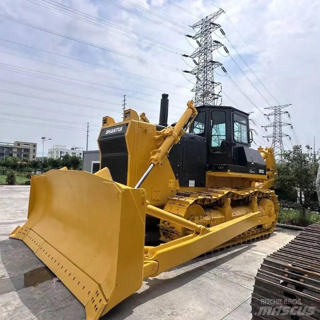 Shantui SD 32 Kāpurķēžu buldozeri