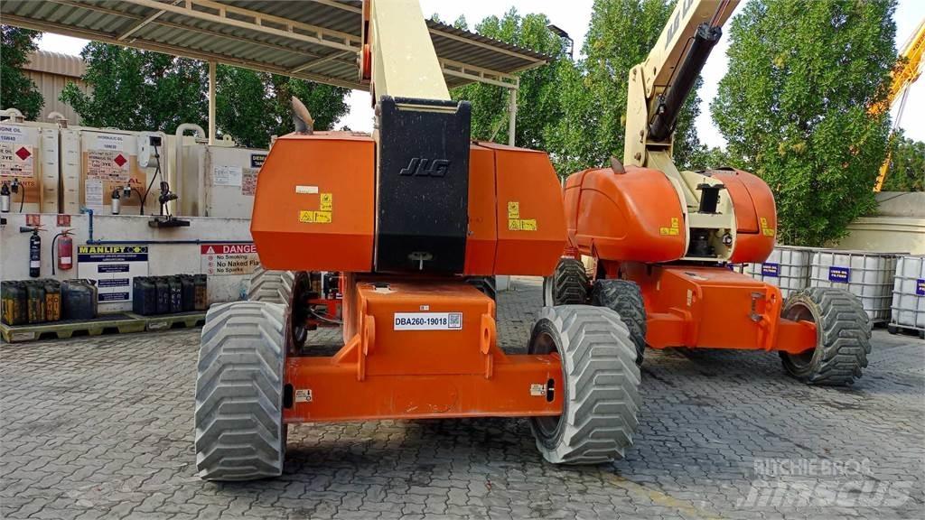 JLG 800AJ Strēles pacēlāji