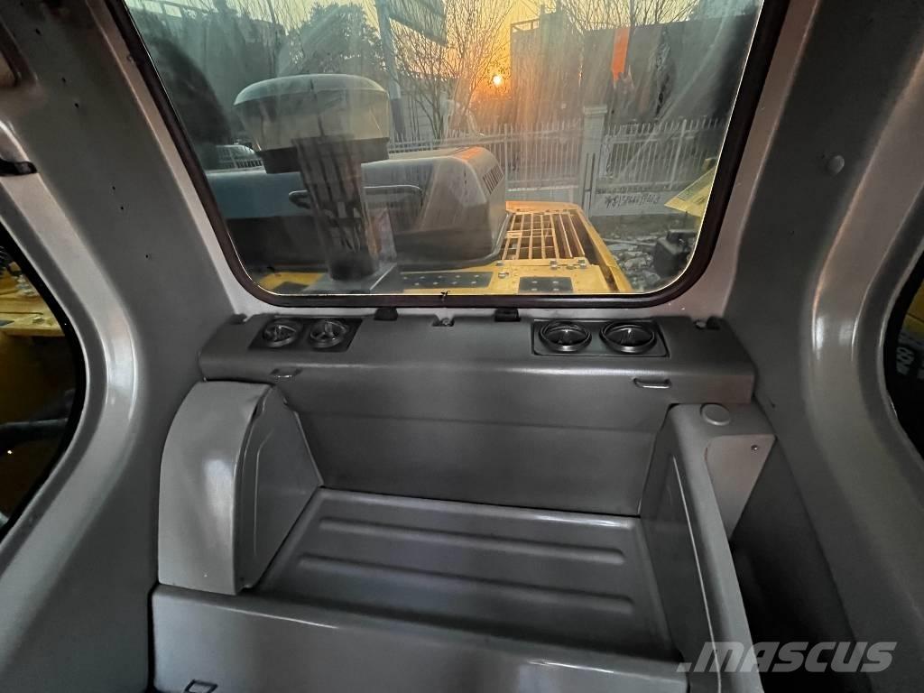 Komatsu PC270 Kāpurķēžu ekskavatori