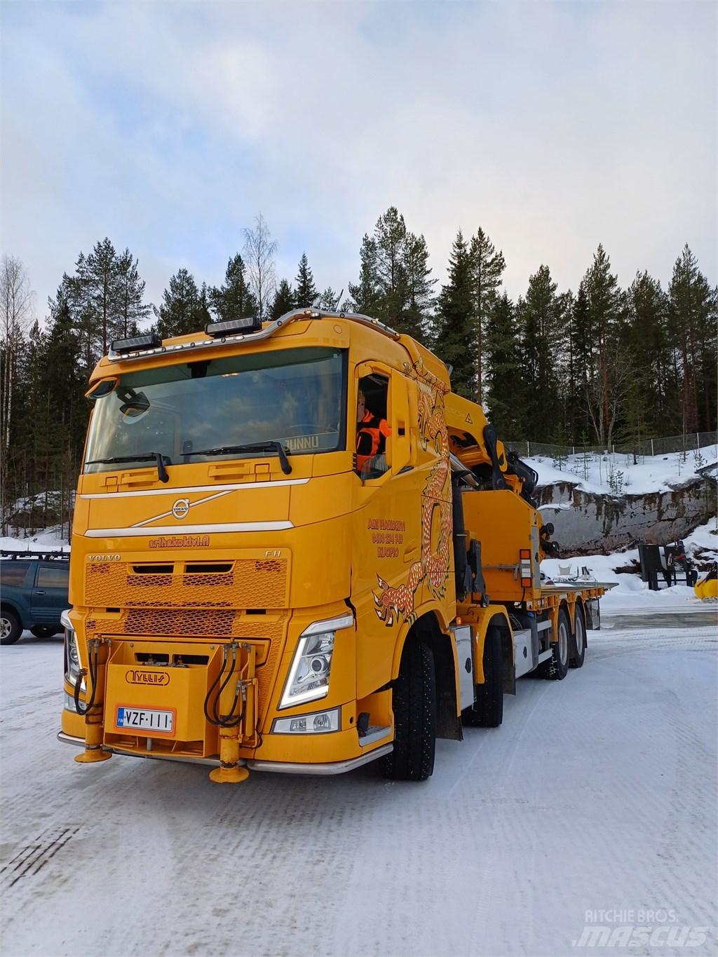 Volvo FH 540 Smagās mašīnas ar celtni