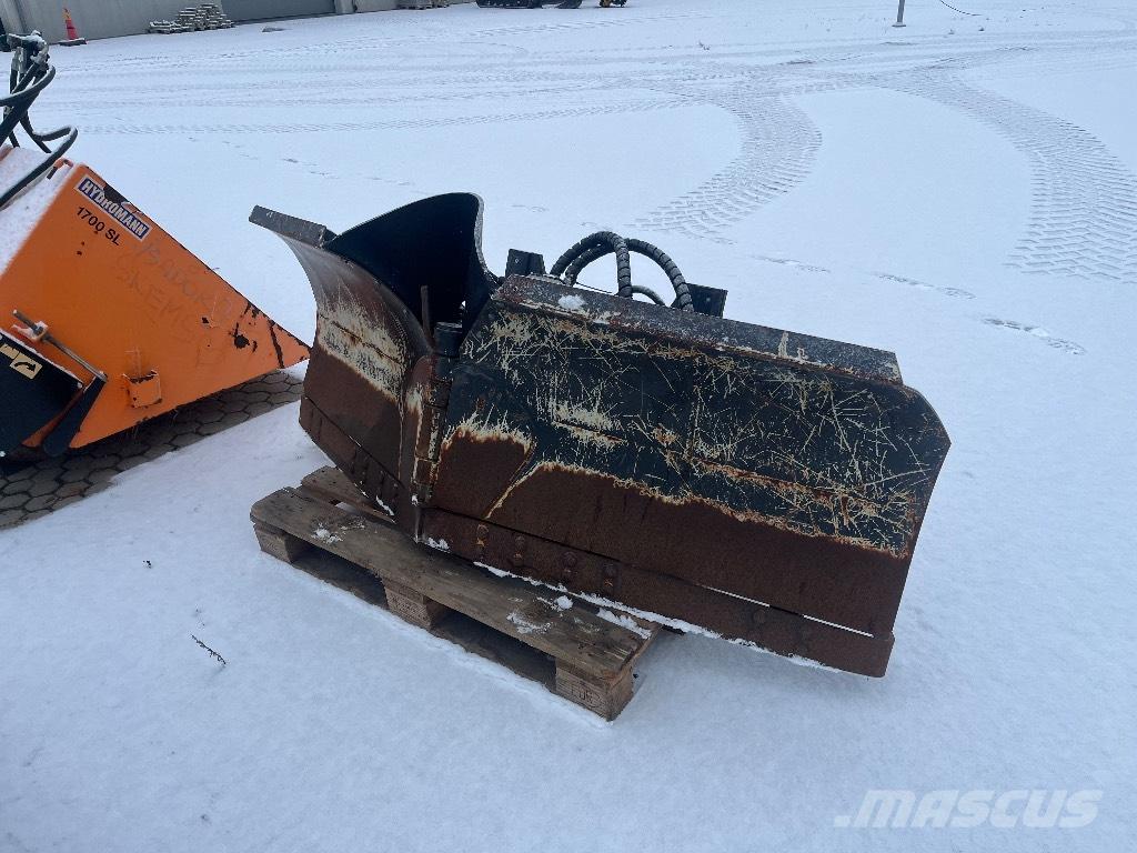 Uni-väg UV-220 Sniega traktori