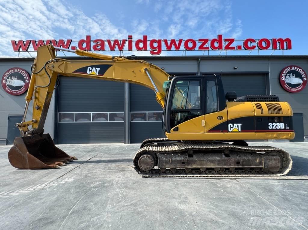 CAT 323 D L Kāpurķēžu ekskavatori