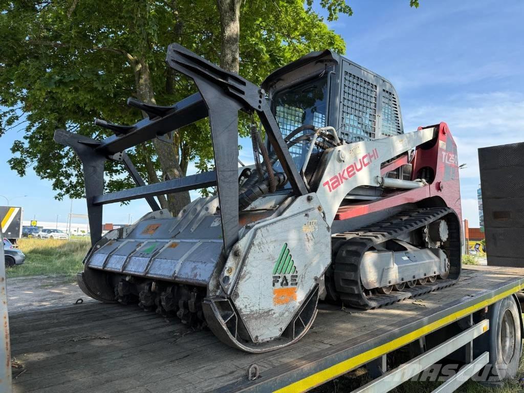 Takeuchi TL 250 Kāpurķēžu iekrāvēji