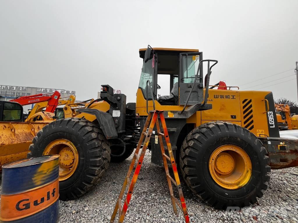 SDLG LG 953 Iekrāvēji uz riteņiem