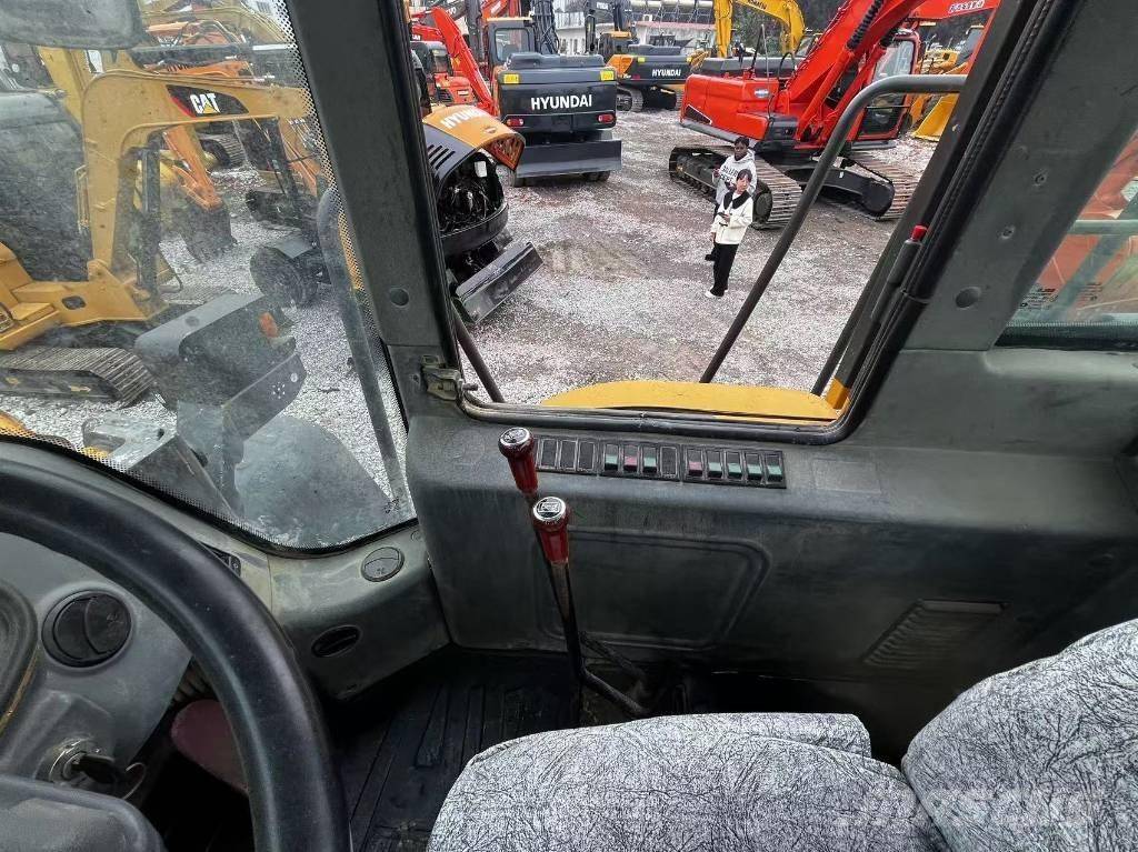 SDLG LG 953 Iekrāvēji uz riteņiem