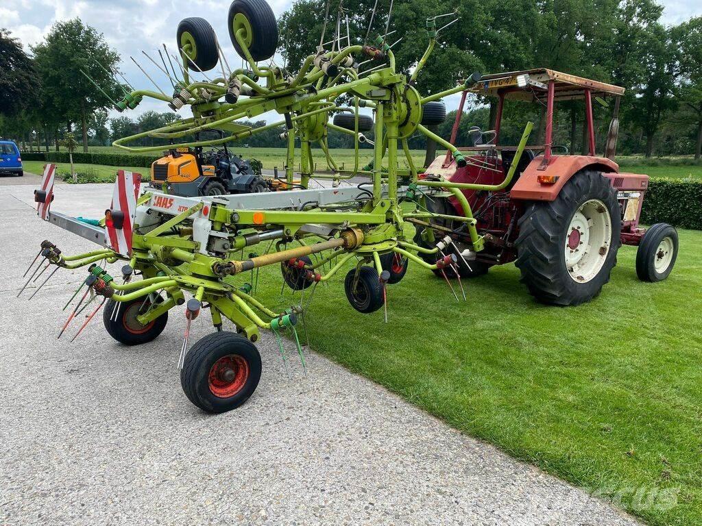 CLAAS volto 1050t Grābekļi un siena ārdītāji