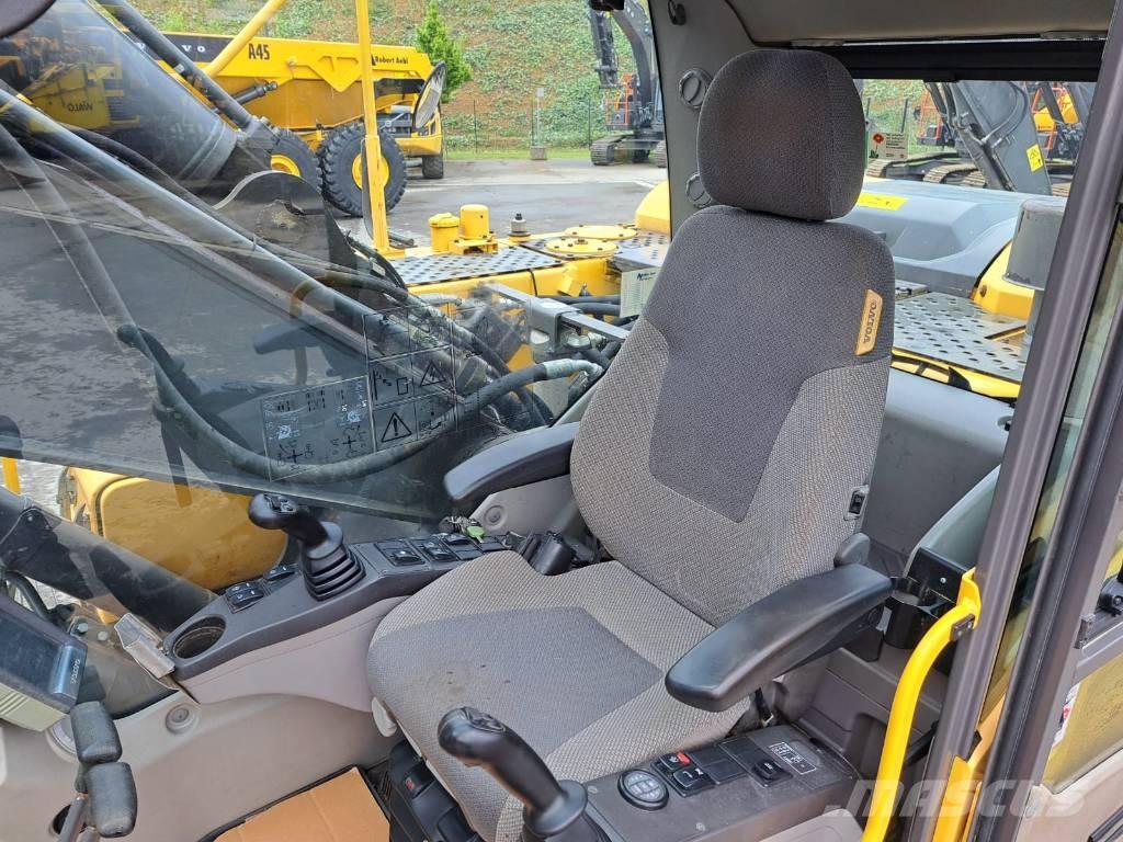 Volvo EC 220 DL Kāpurķēžu ekskavatori