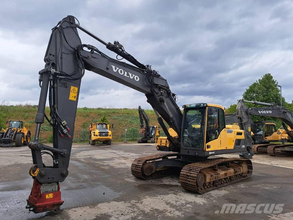 Volvo EC 220 DL Kāpurķēžu ekskavatori