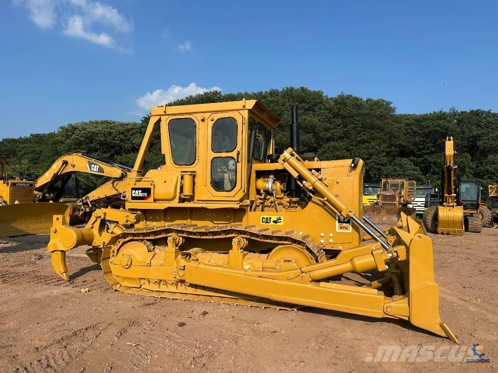 CAT D7G Kāpurķēžu buldozeri