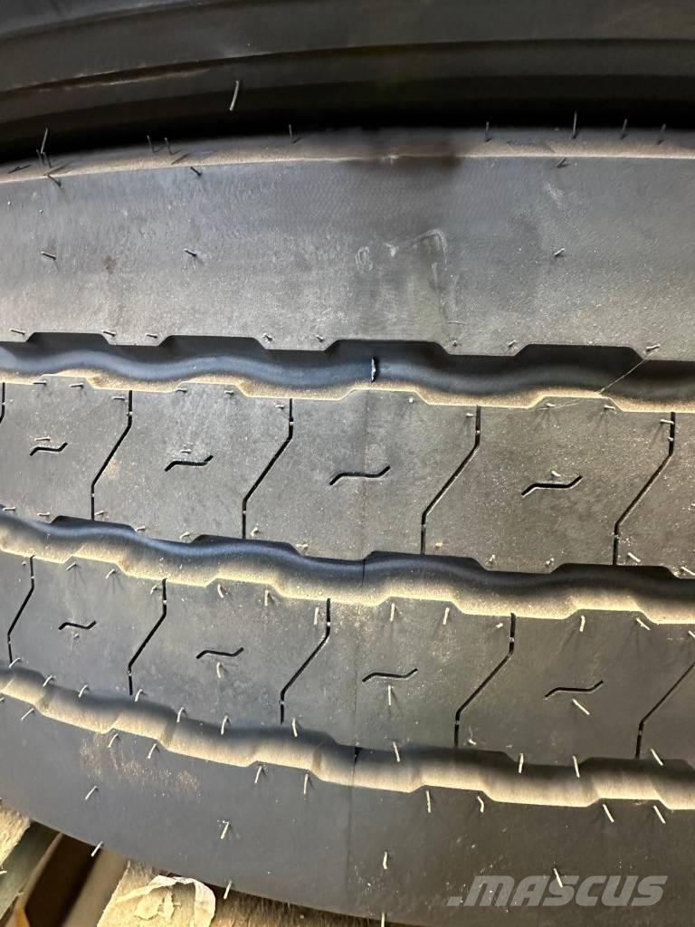 Goodyear 245/70R17 Riepas, riteņi un diski