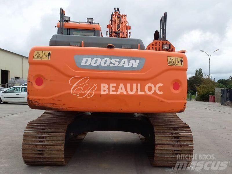 Doosan DX 225 LC Kāpurķēžu ekskavatori